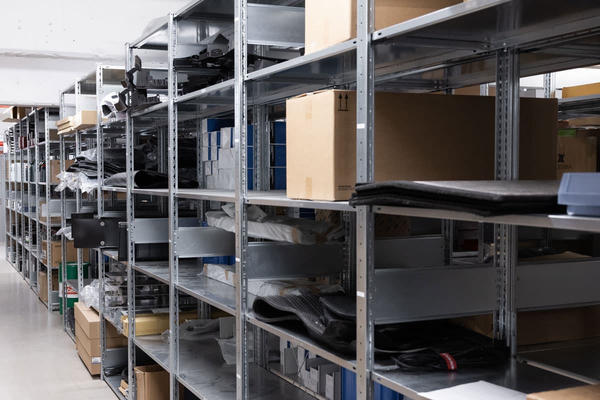 Small parts warehouse and pallet racking