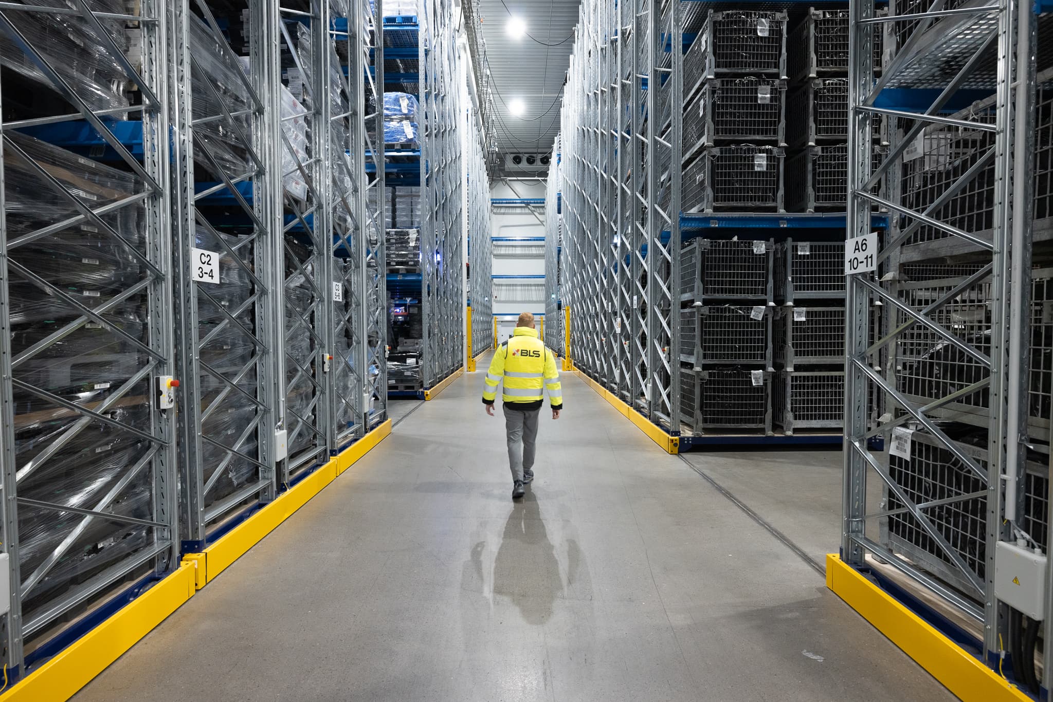 A total capacity of over 13,000 pallet spaces